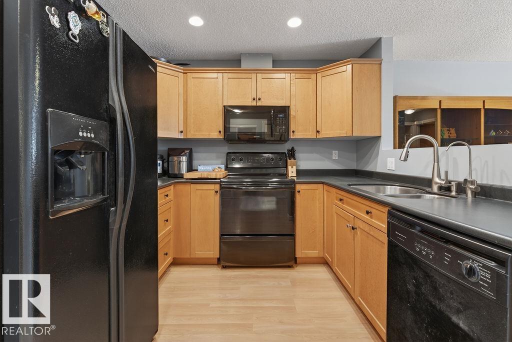 #305 12110 106 AV NW, Edmonton