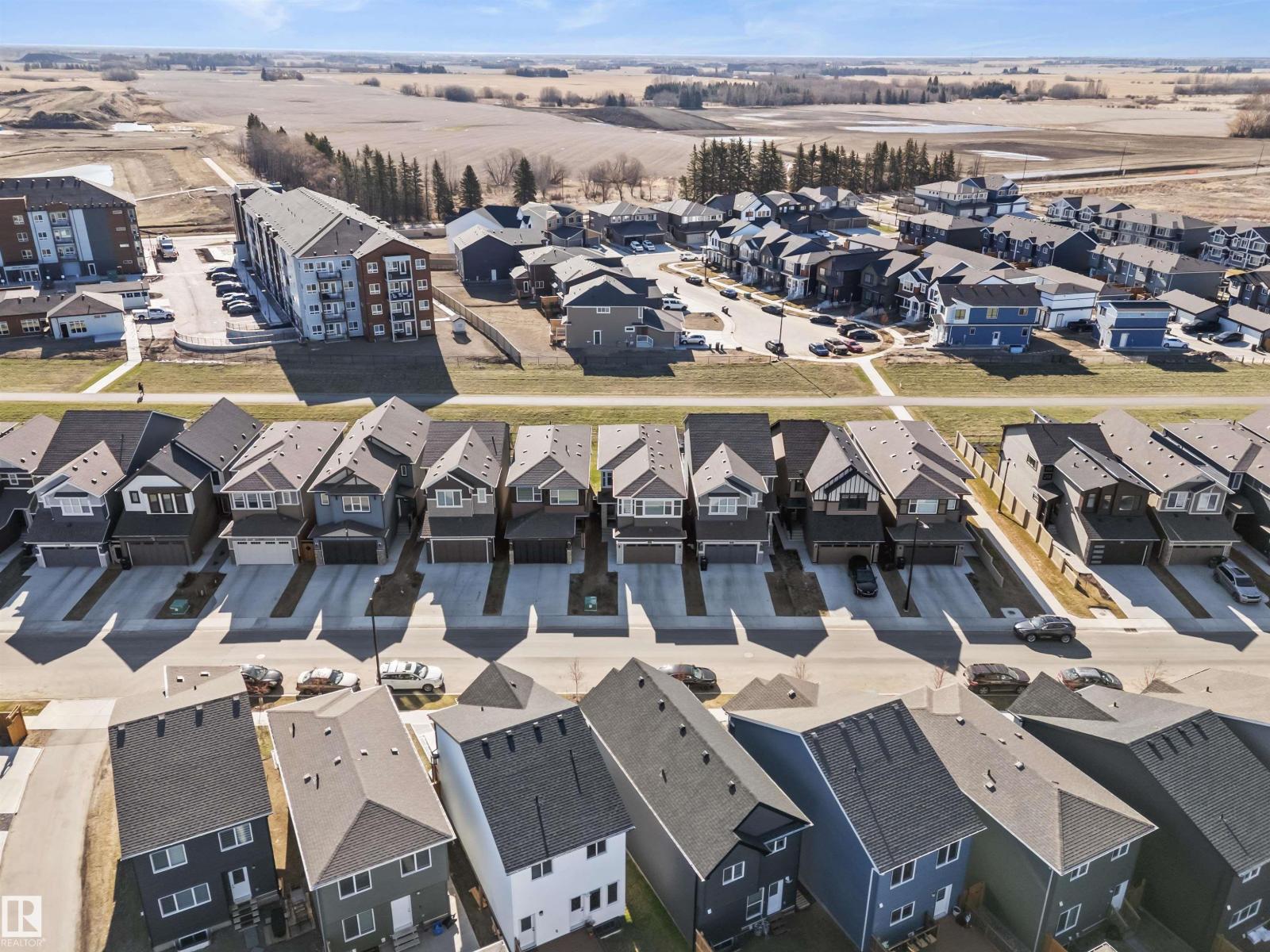 1471 PLUM CIRCLE CI SW, Edmonton
