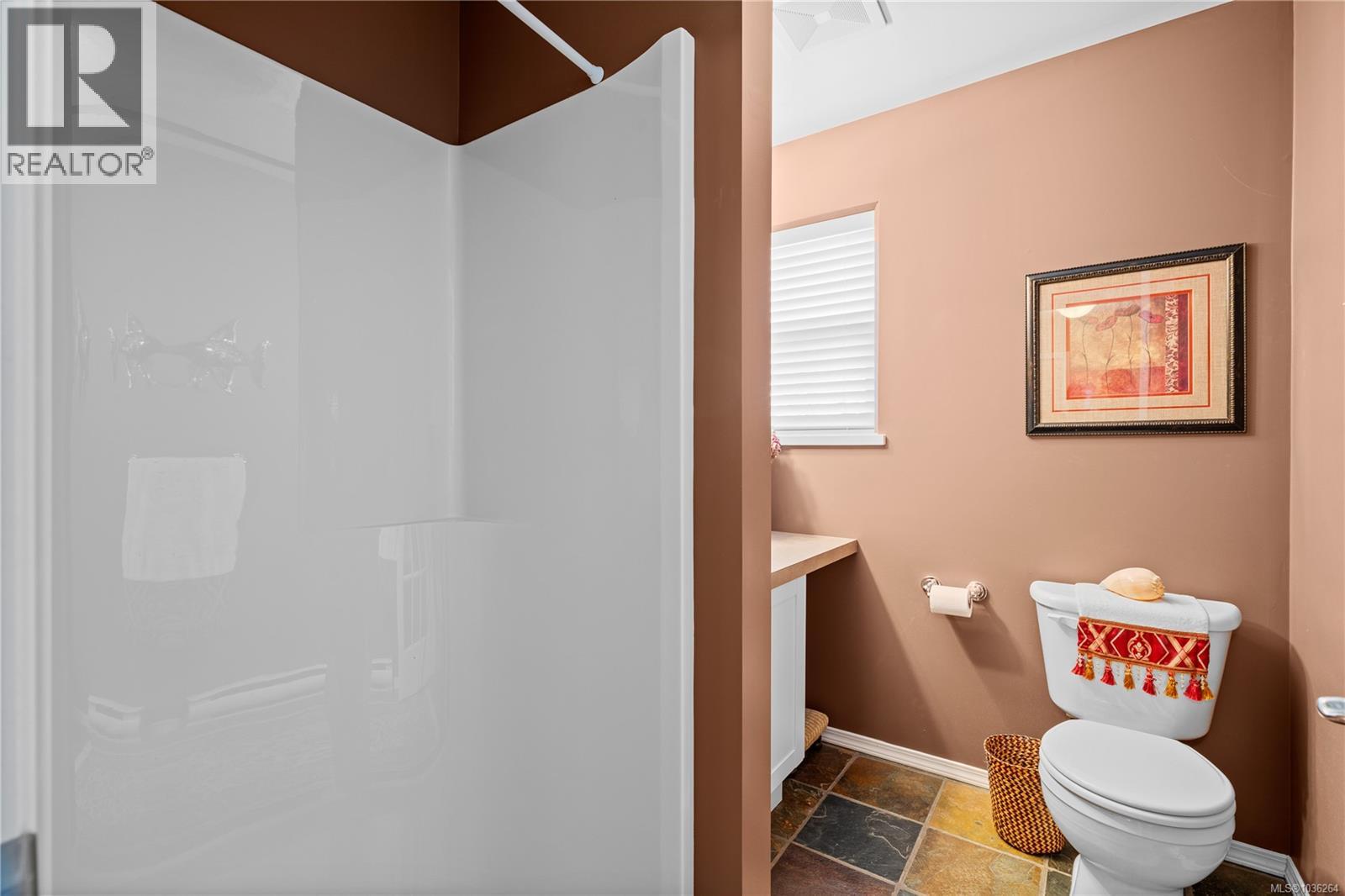  687 Kingsview Ridge, Langford
