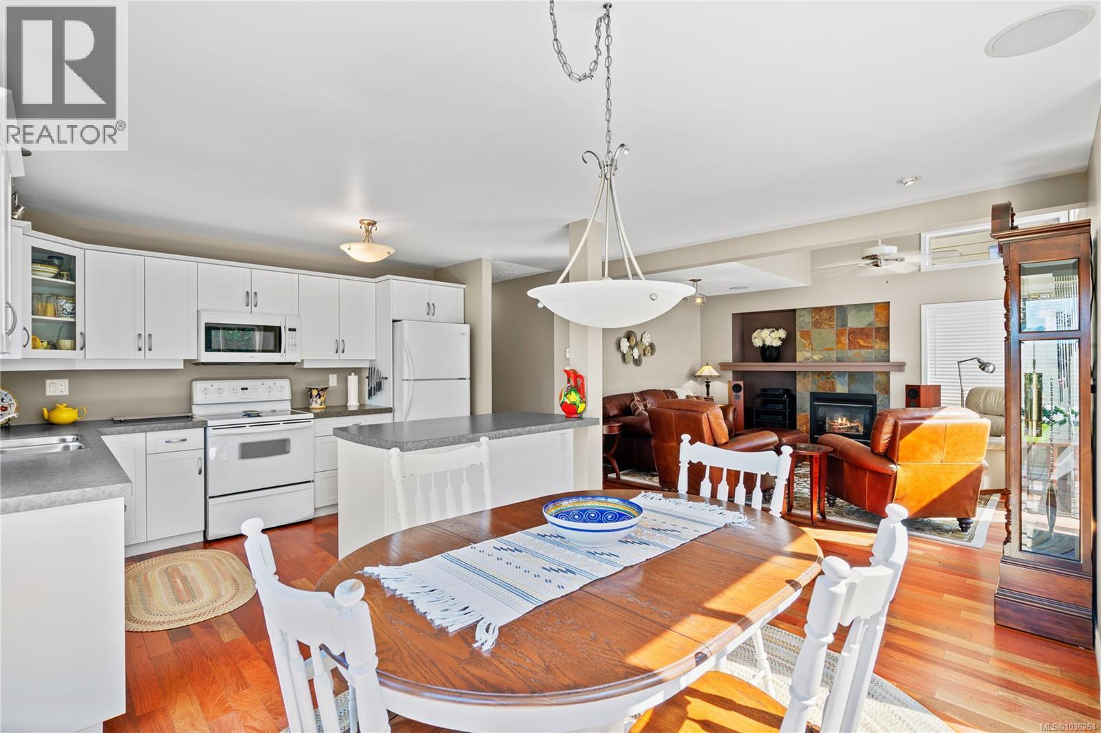  687 Kingsview Ridge, Langford