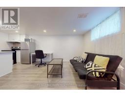 96 Searle Avenue, Toronto, ON M3H4A7 Photo 25