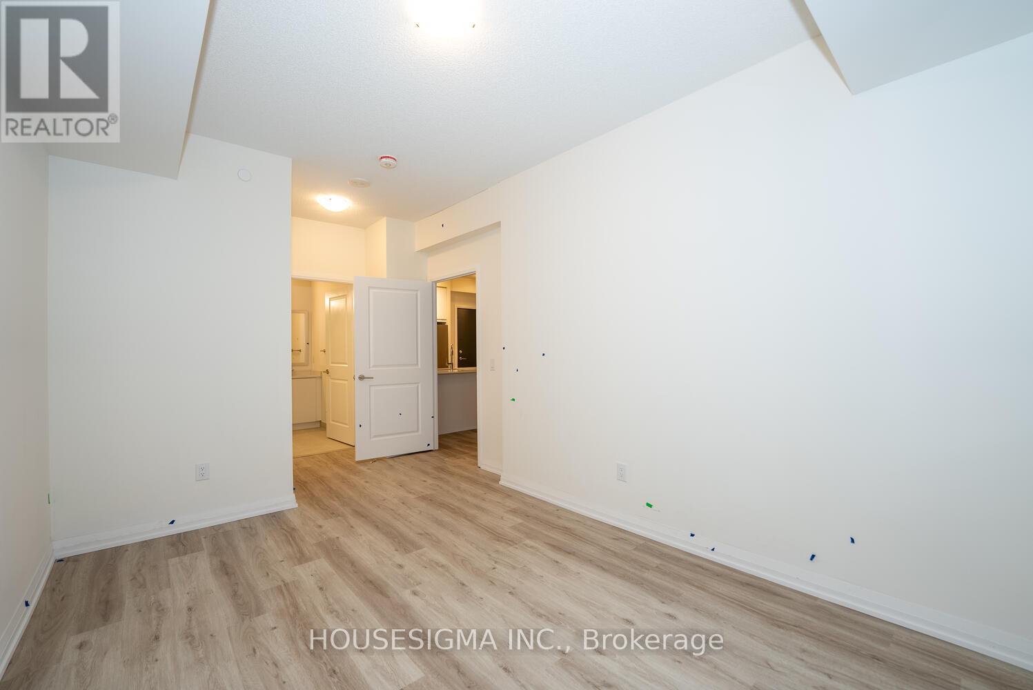 #304 3260 SHEPPARD AVENUE E - 25