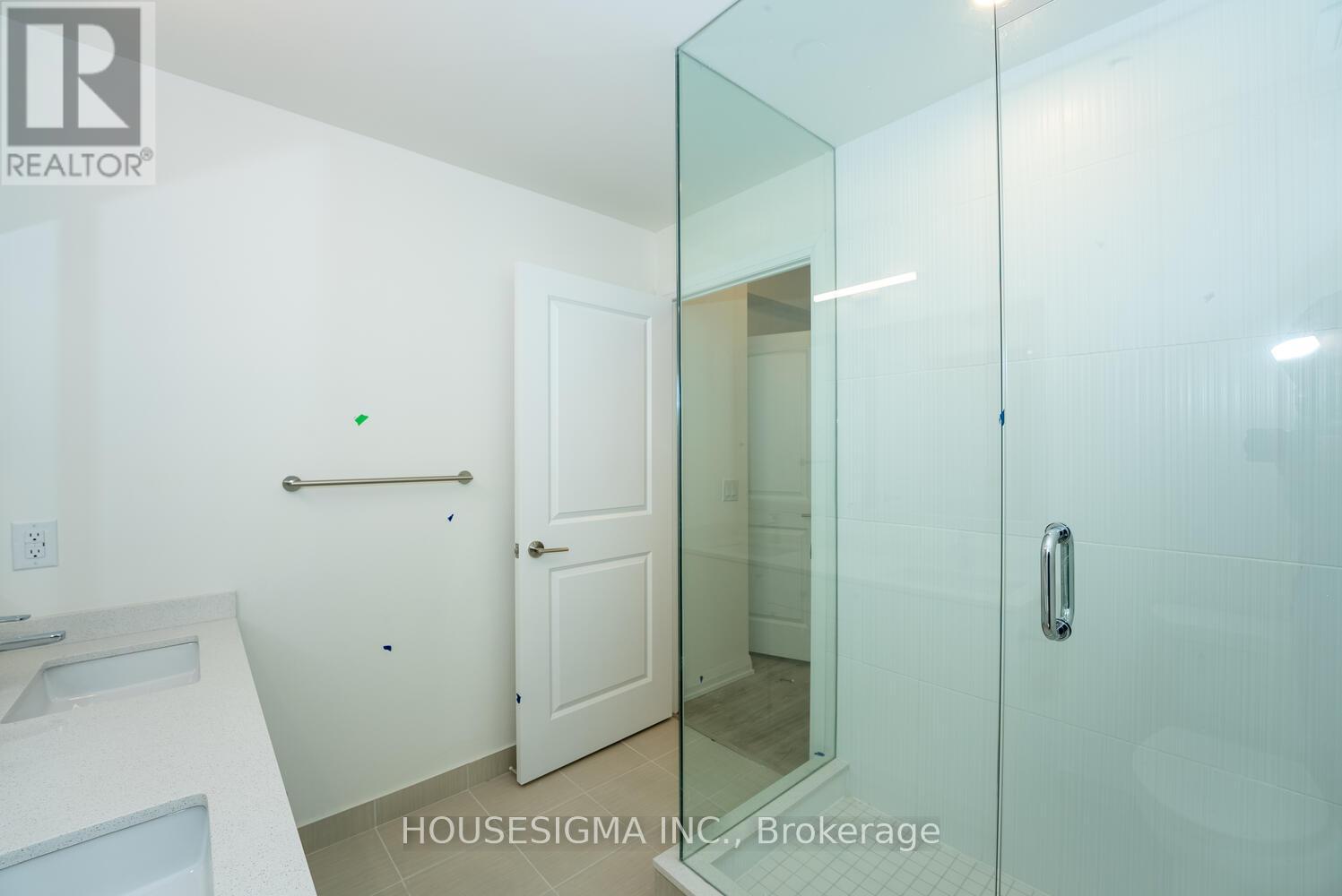 #304 3260 SHEPPARD AVENUE E - 28