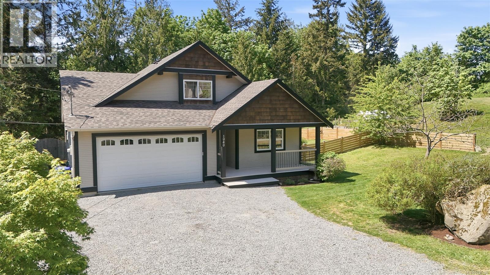 1940 Woodridge Rd - Image 2