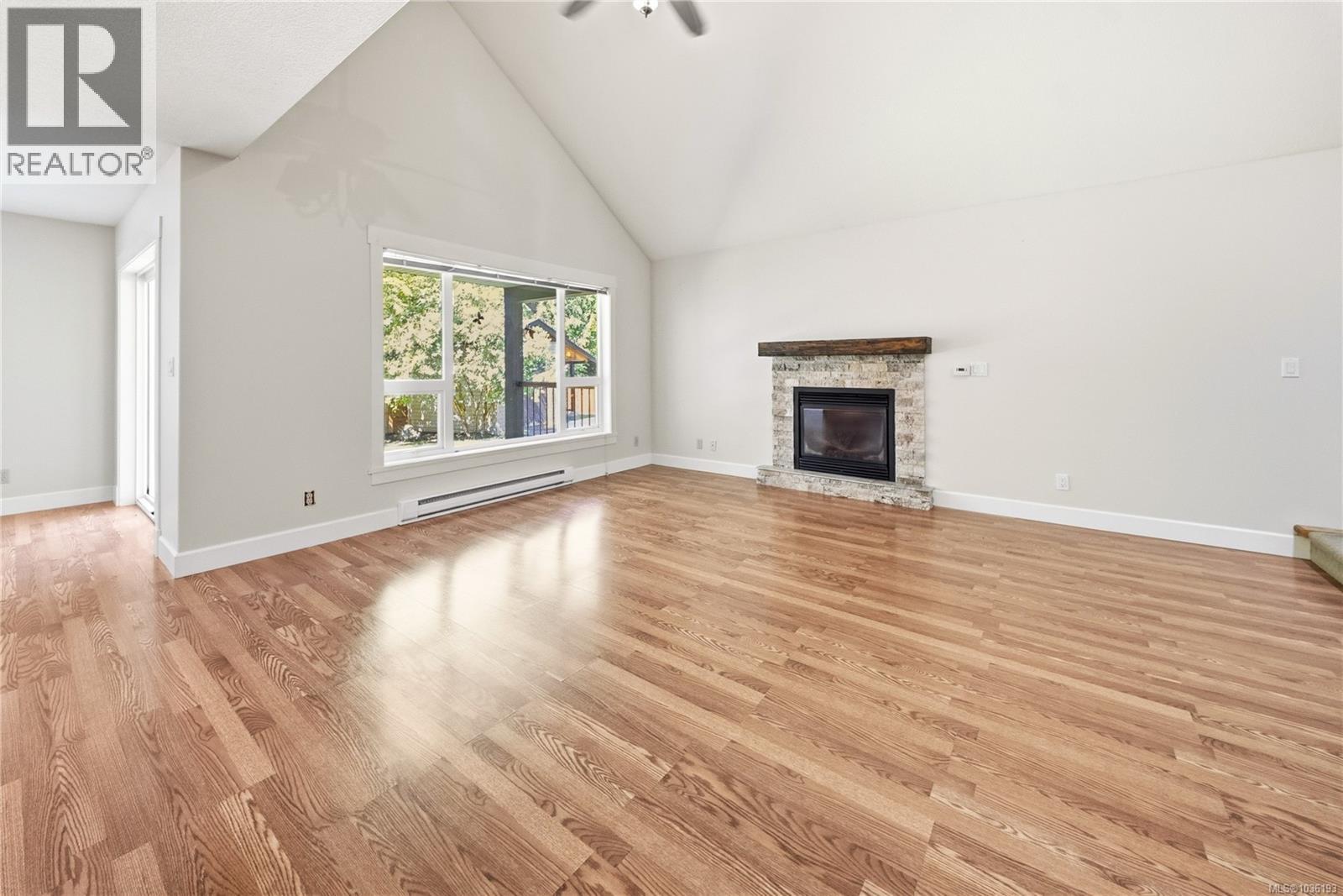 1940 Woodridge Rd - 25