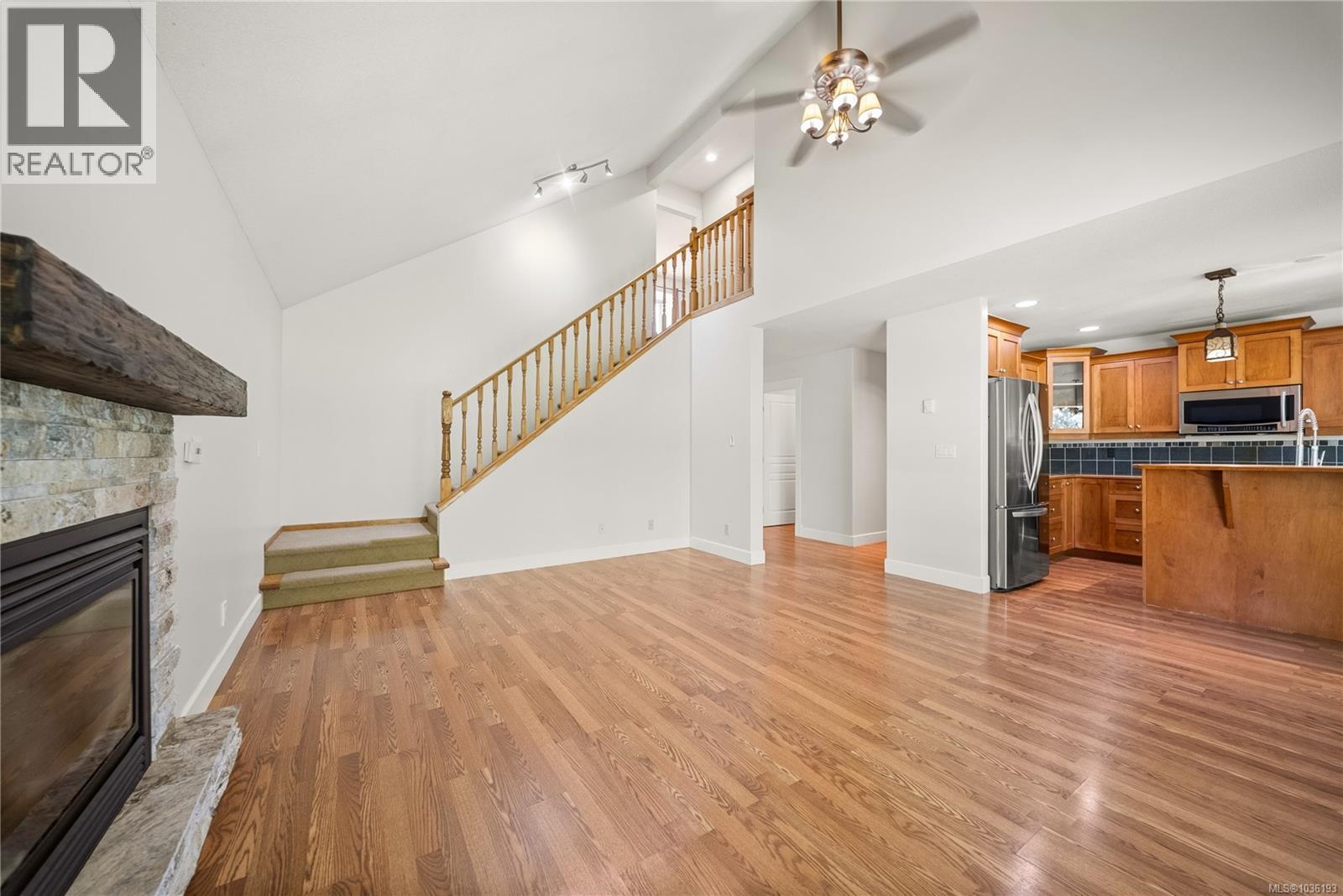 1940 Woodridge Rd - 26