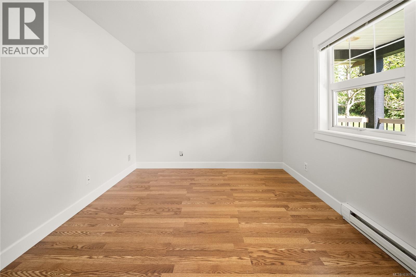 1940 Woodridge Rd - 29