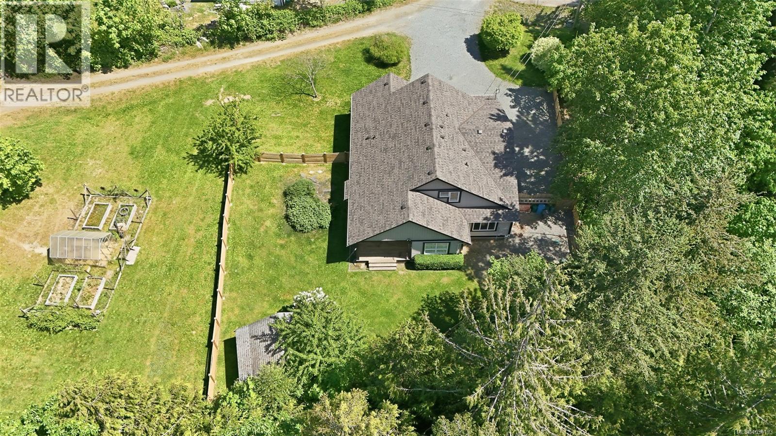 1940 Woodridge Rd - 46