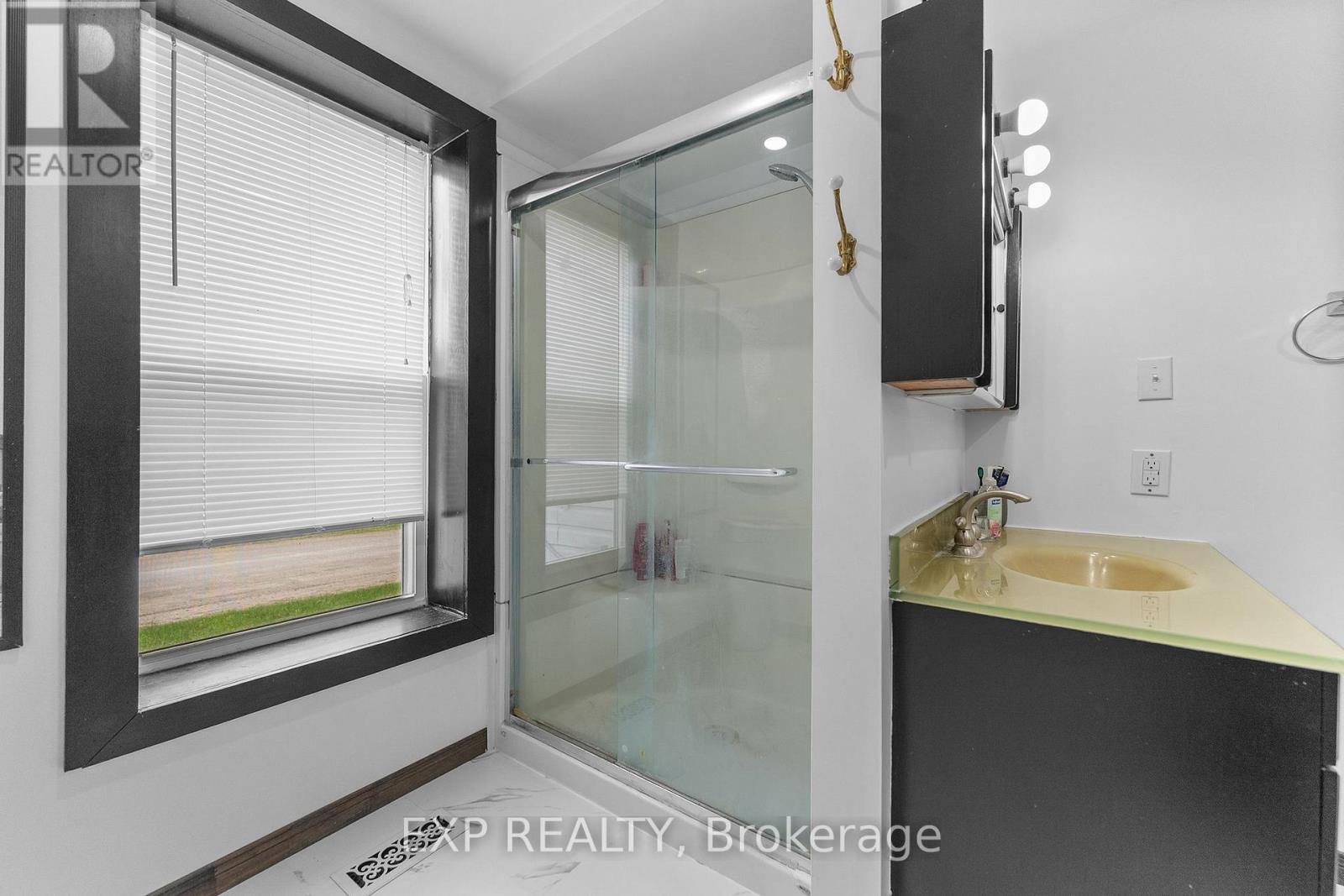 1290 FOY ROAD - 22