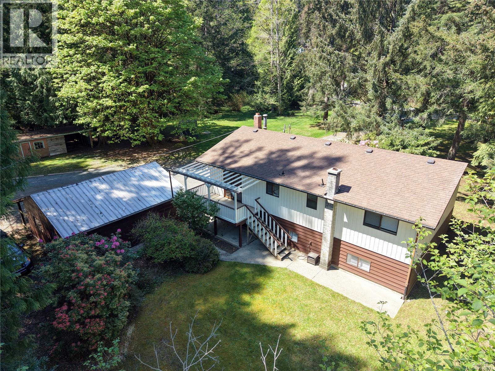 3384 Otter Point Rd - Image 2
