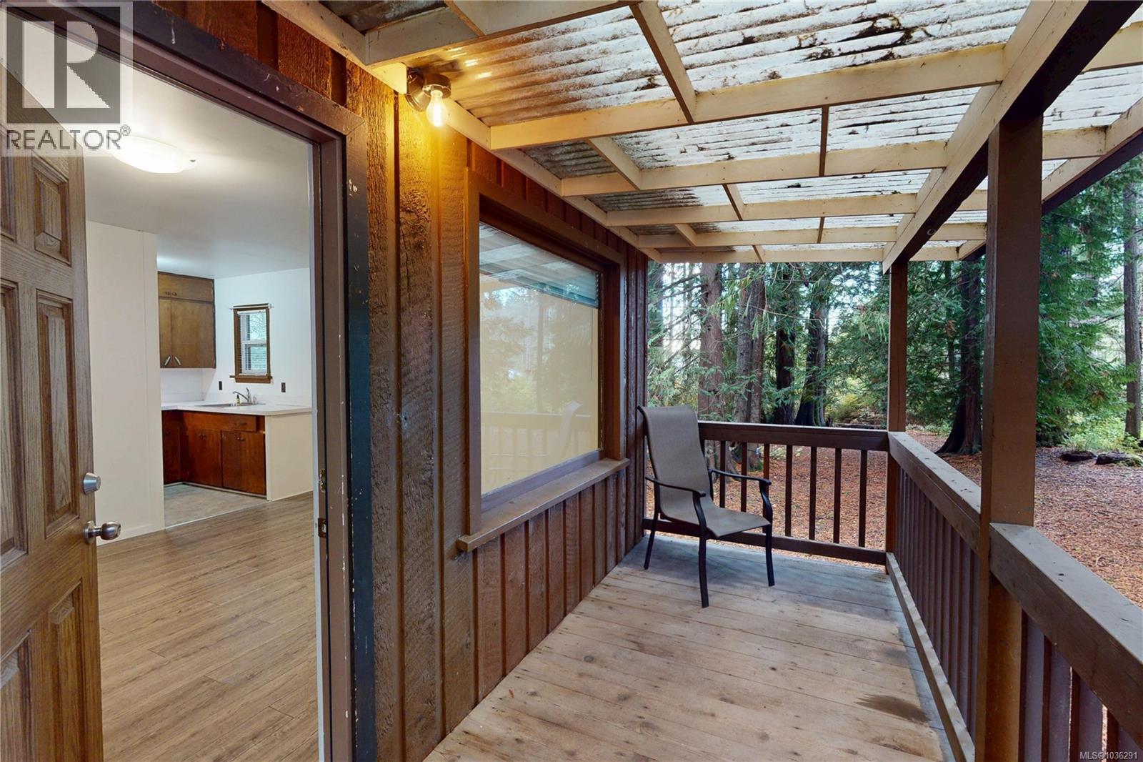 3384 Otter Point Rd - 33