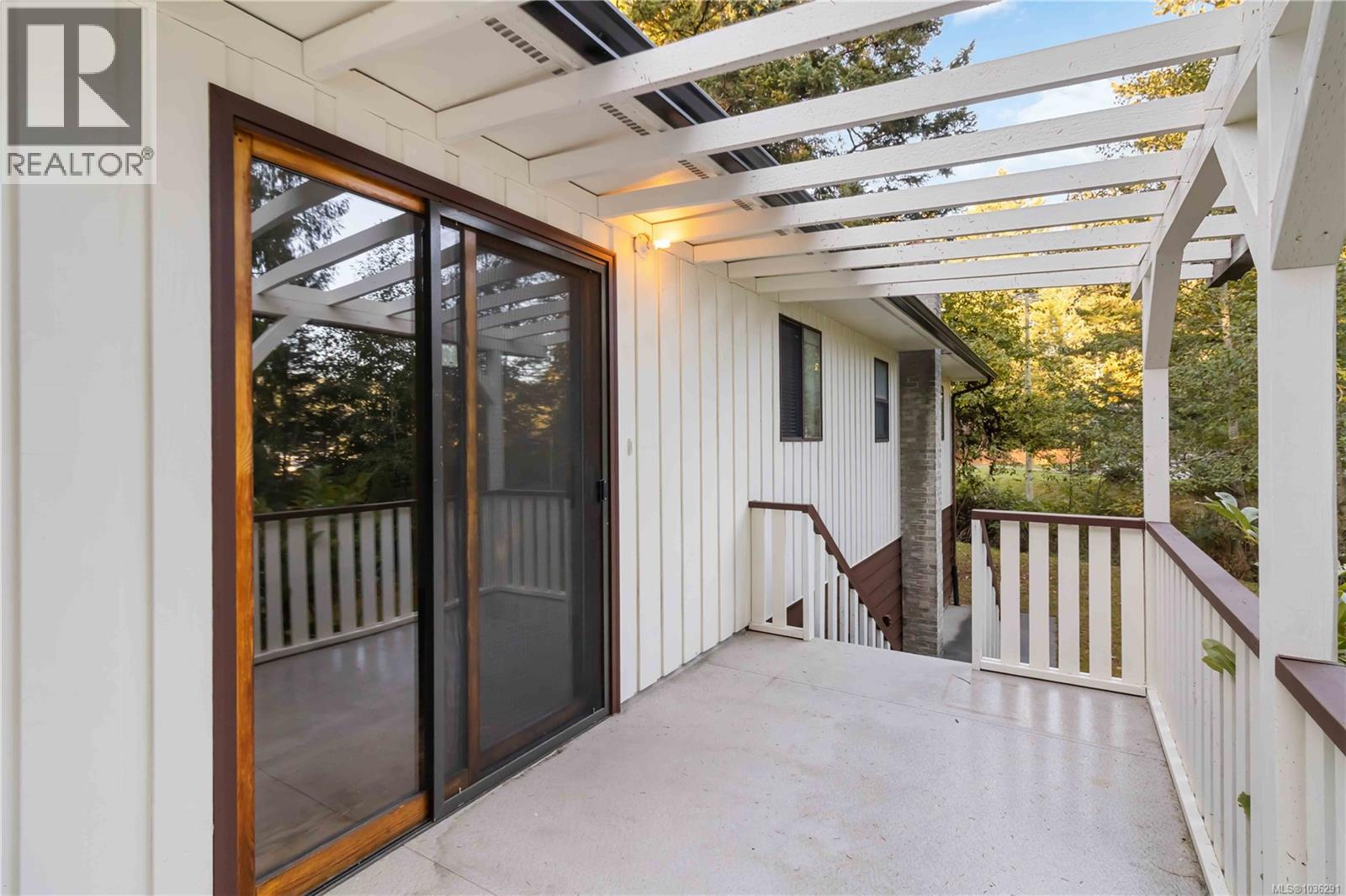 3384 Otter Point Rd - 49