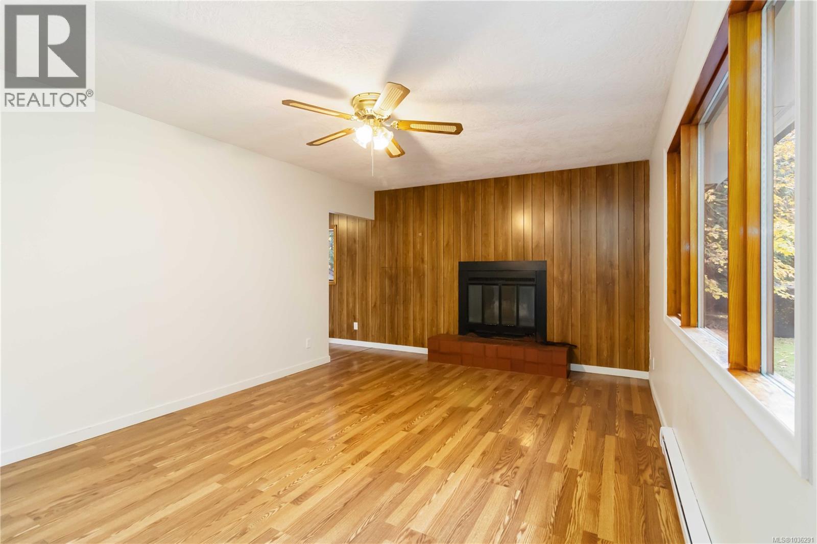 3384 Otter Point Rd - 7