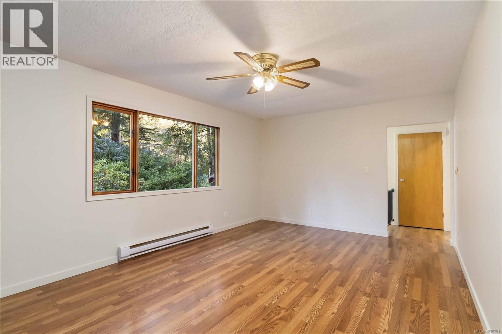 3384 Otter Point Rd - 9