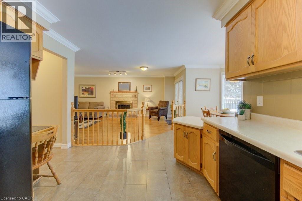 594 HUNTERS Place - 9
