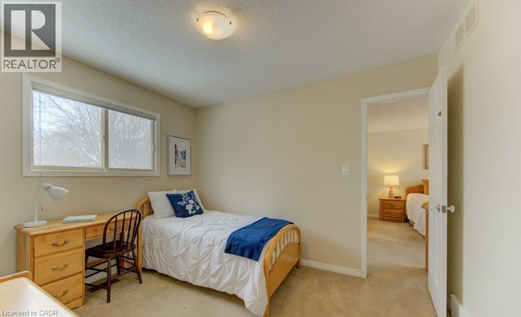 594 HUNTERS Place - 22