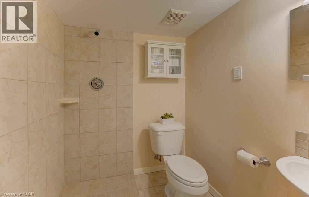 594 HUNTERS Place - 34