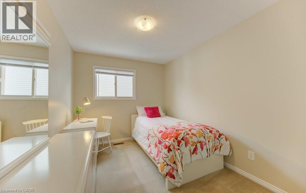 594 HUNTERS Place - 24