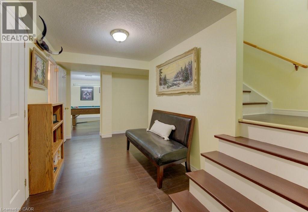 594 HUNTERS Place - 35