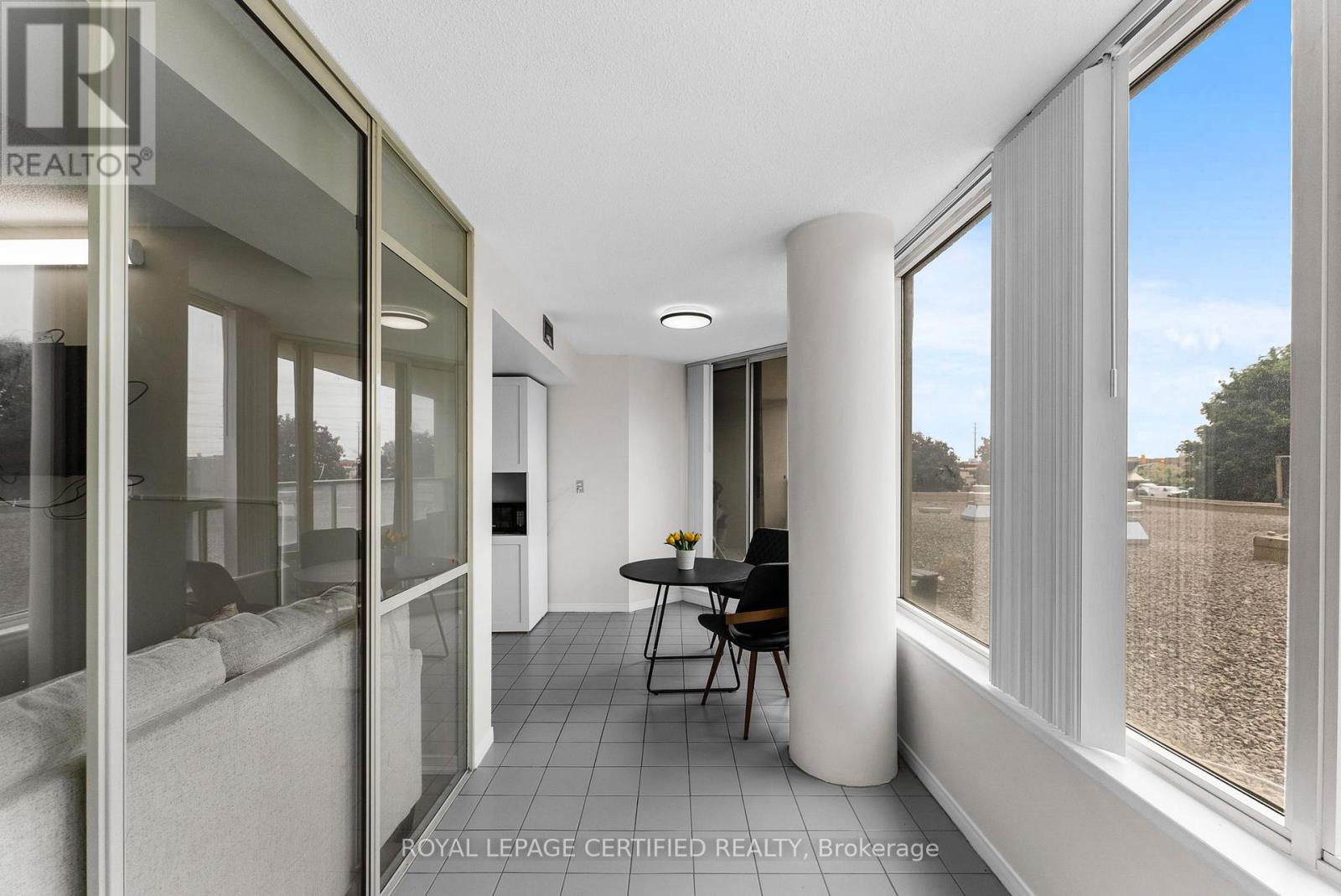 #210 700 CONSTELLATION DRIVE - 13