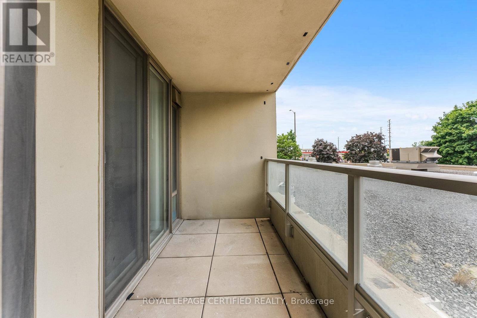 #210 700 CONSTELLATION DRIVE - 29