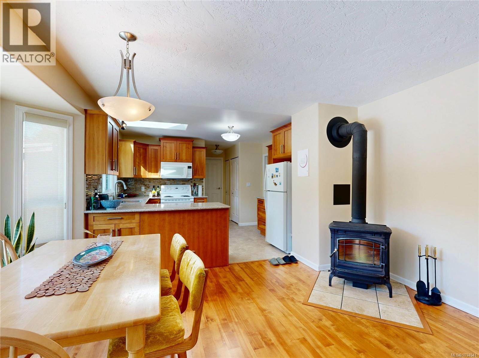 1588 Whiffin Spit Rd - 21