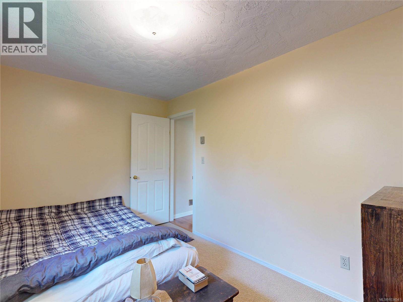 1588 Whiffin Spit Rd - 29