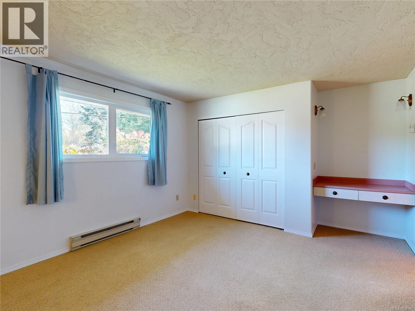 1588 Whiffin Spit Rd - 30