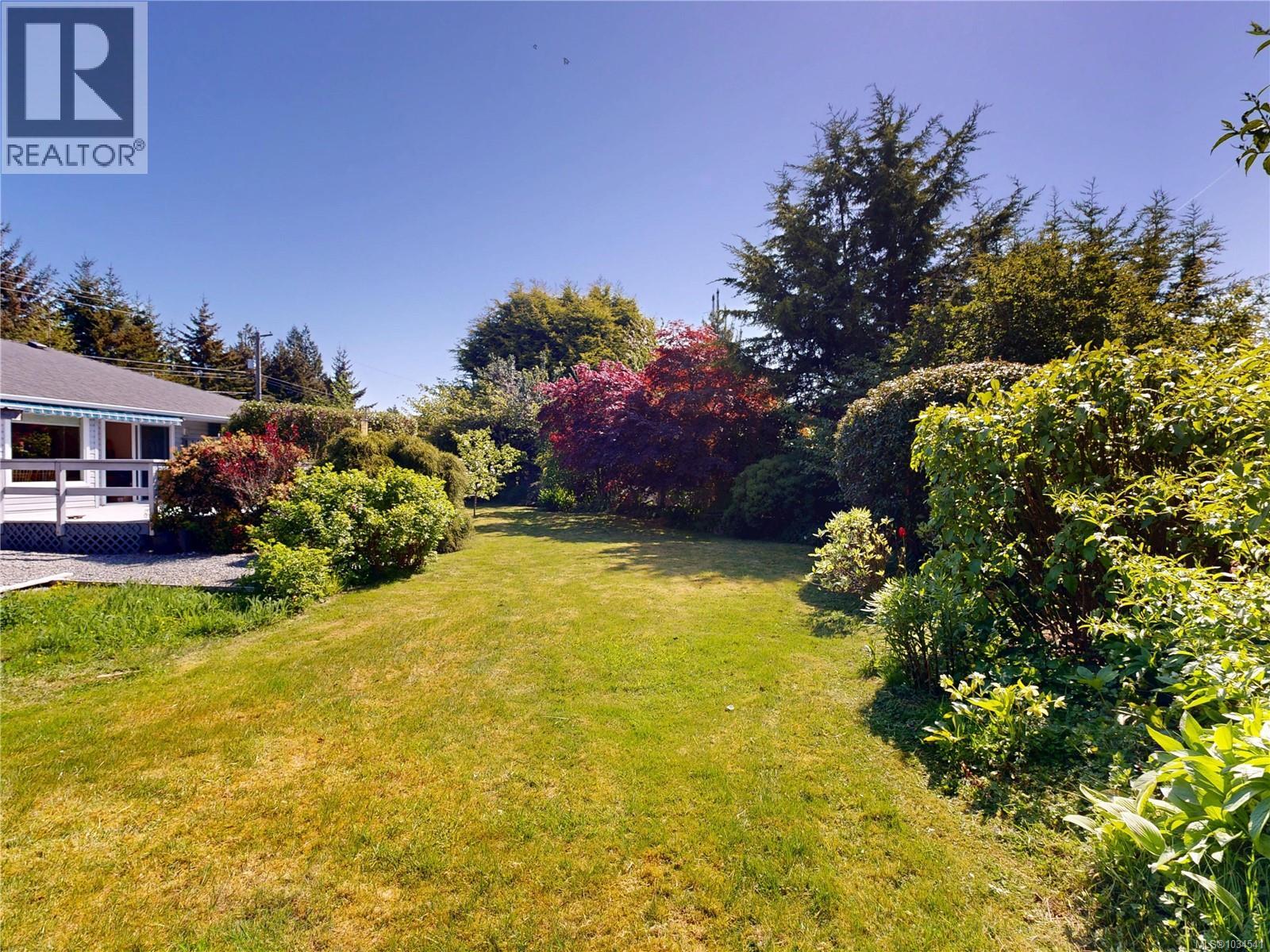 1588 Whiffin Spit Rd - 36