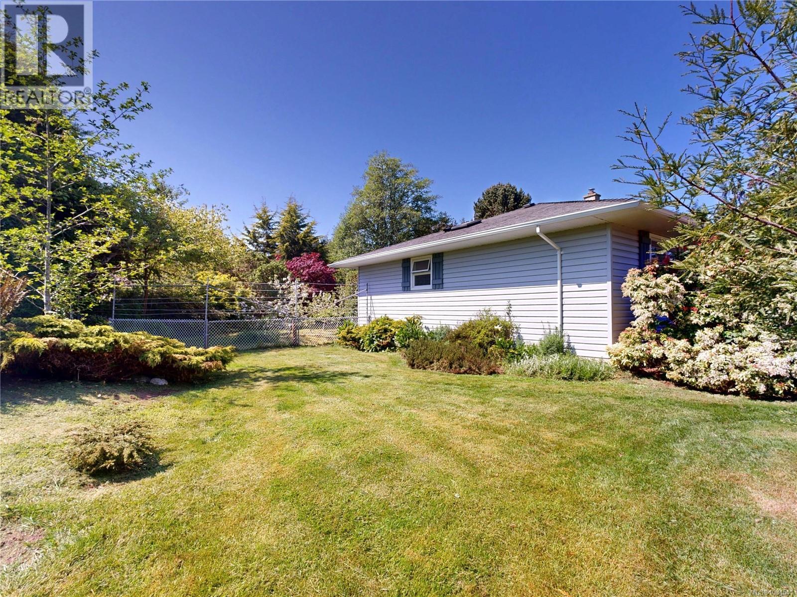 1588 Whiffin Spit Rd - 49