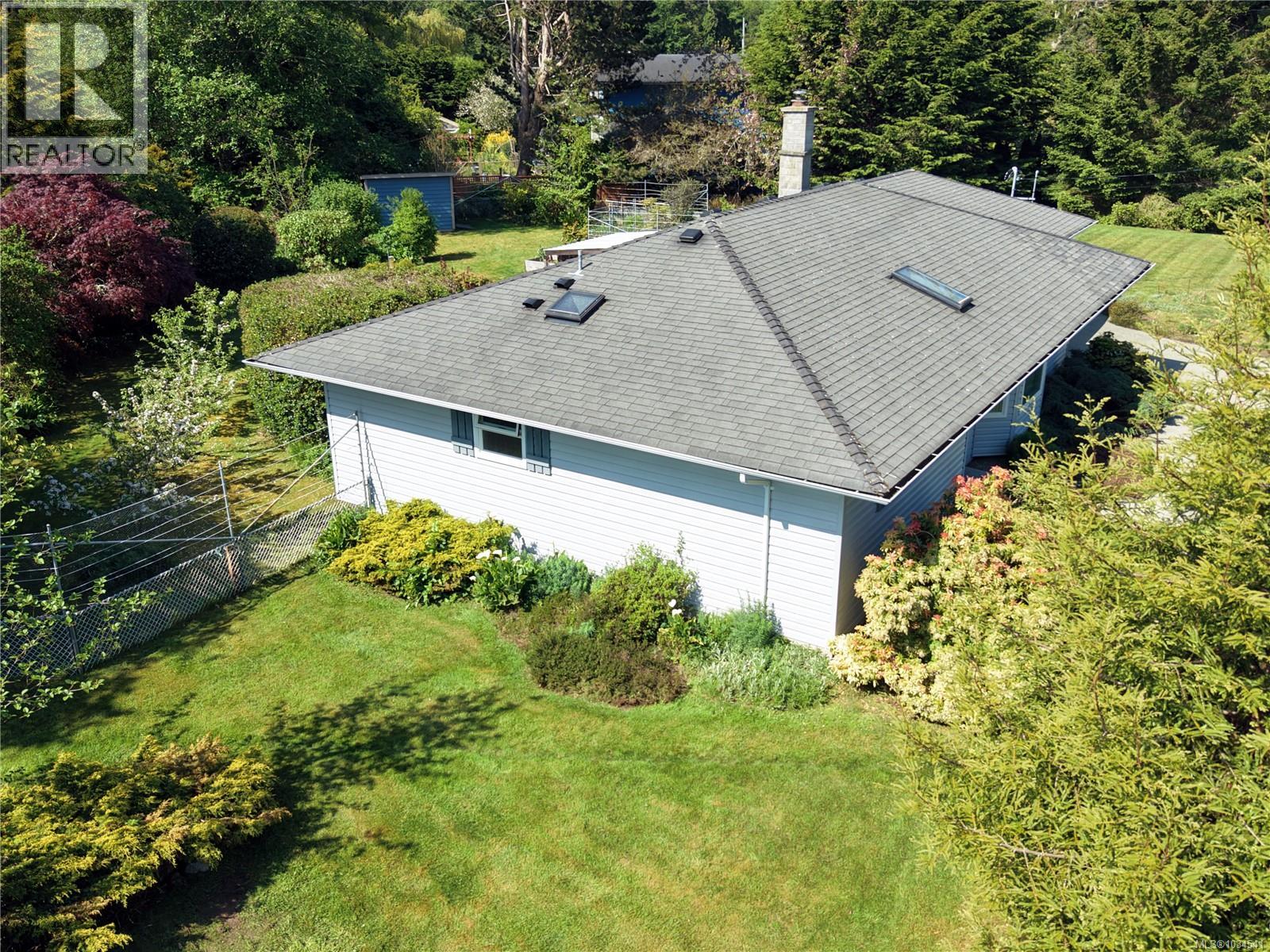1588 Whiffin Spit Rd - Image 2