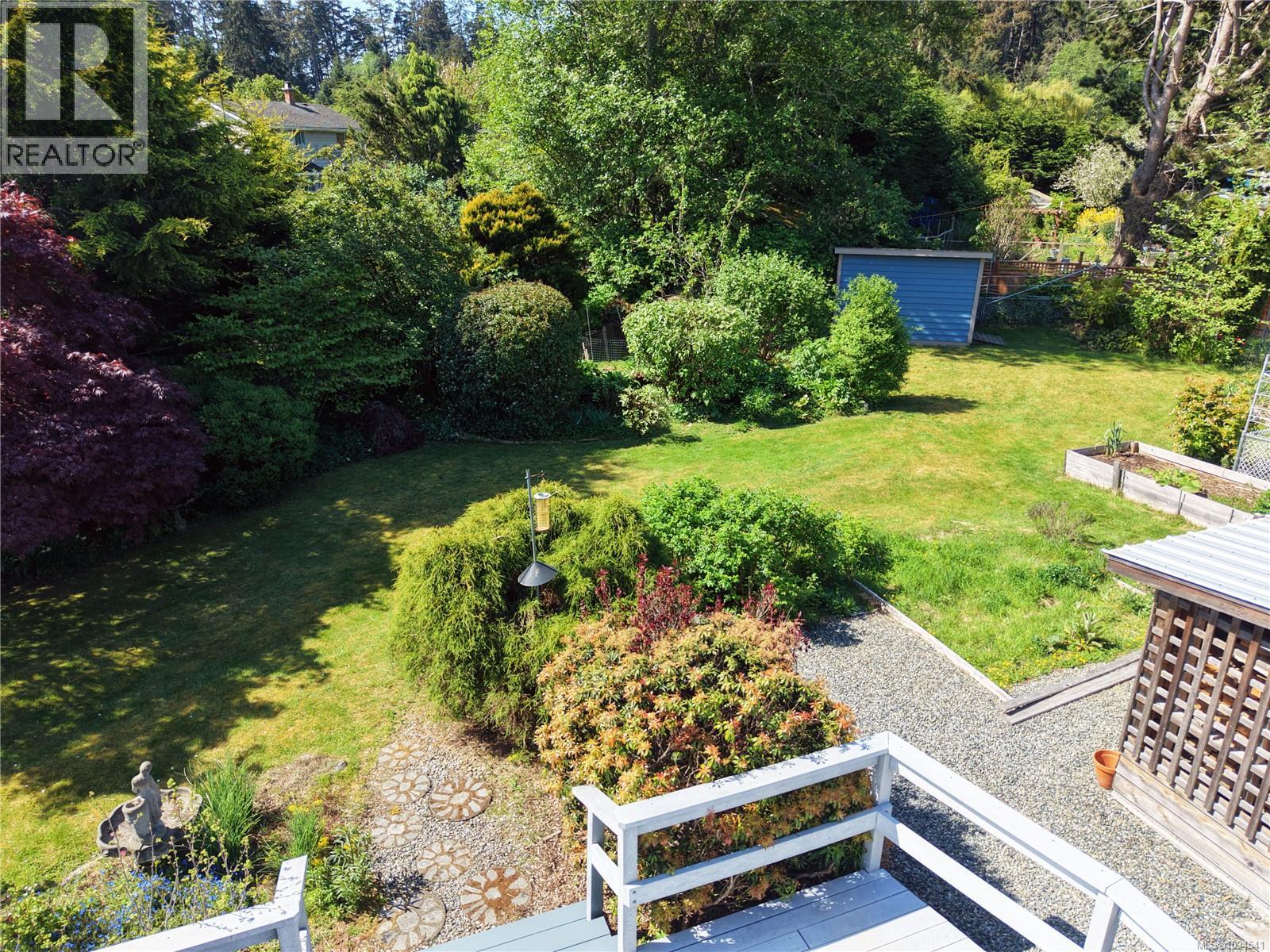 1588 Whiffin Spit Rd - 41