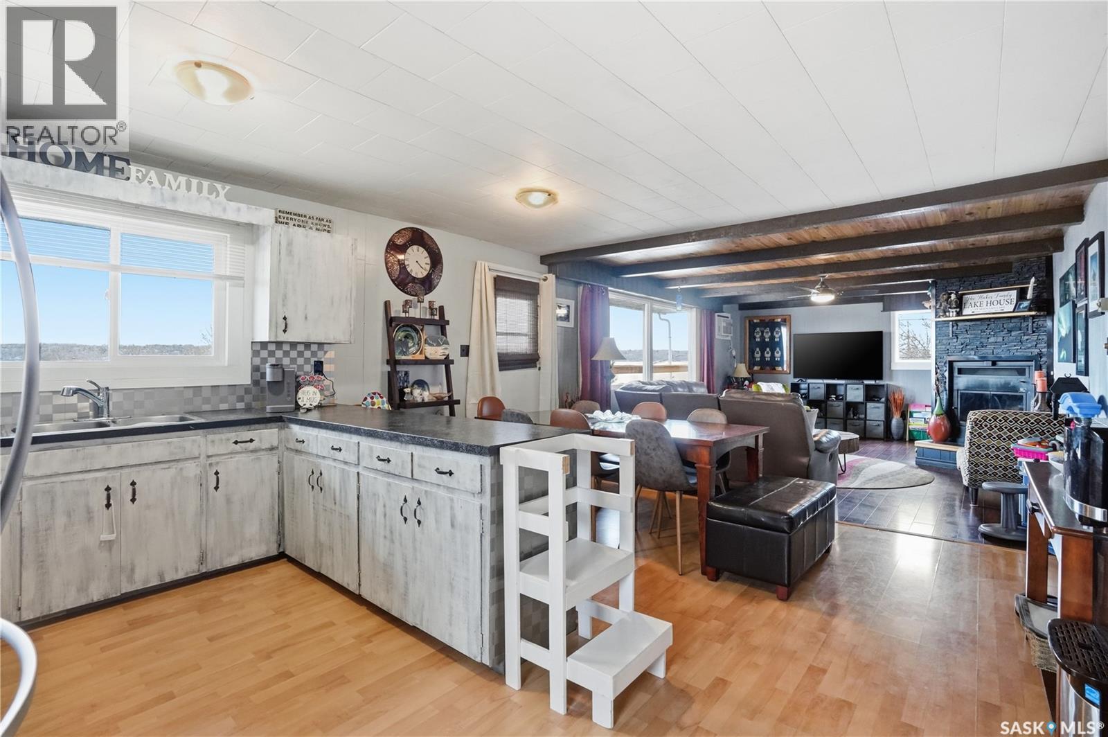 608 Aurora STREET - Image 3