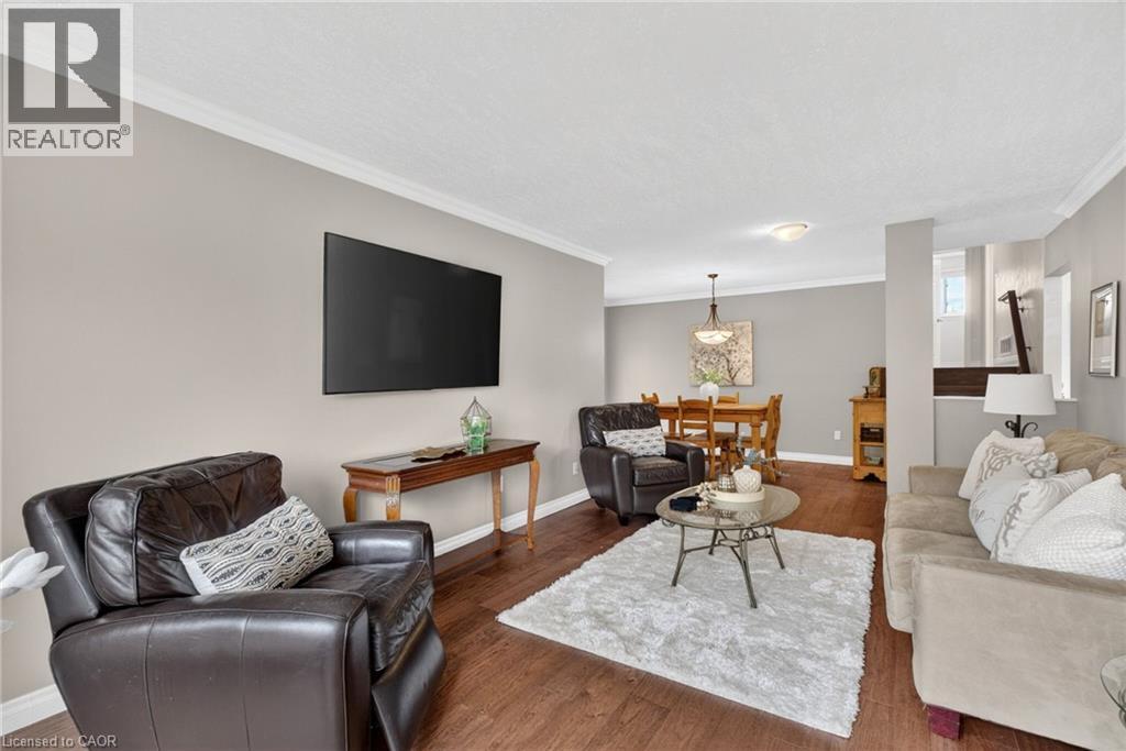 2471 MALCOLM Crescent, Burlington, Ontario, L7P3Y7 — Photo 5