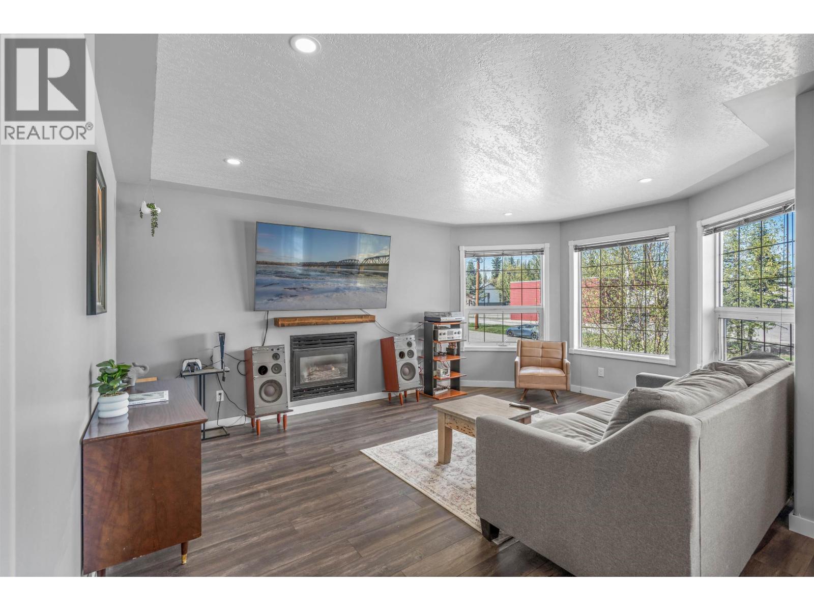 Photo 10 of 30 — 4629 ZRAL ROAD · Prince George, BC