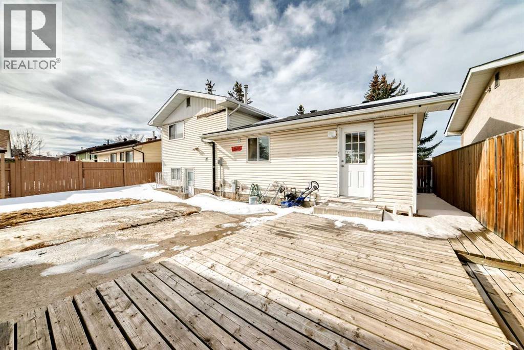 532 Rundleridge Drive NE - 13