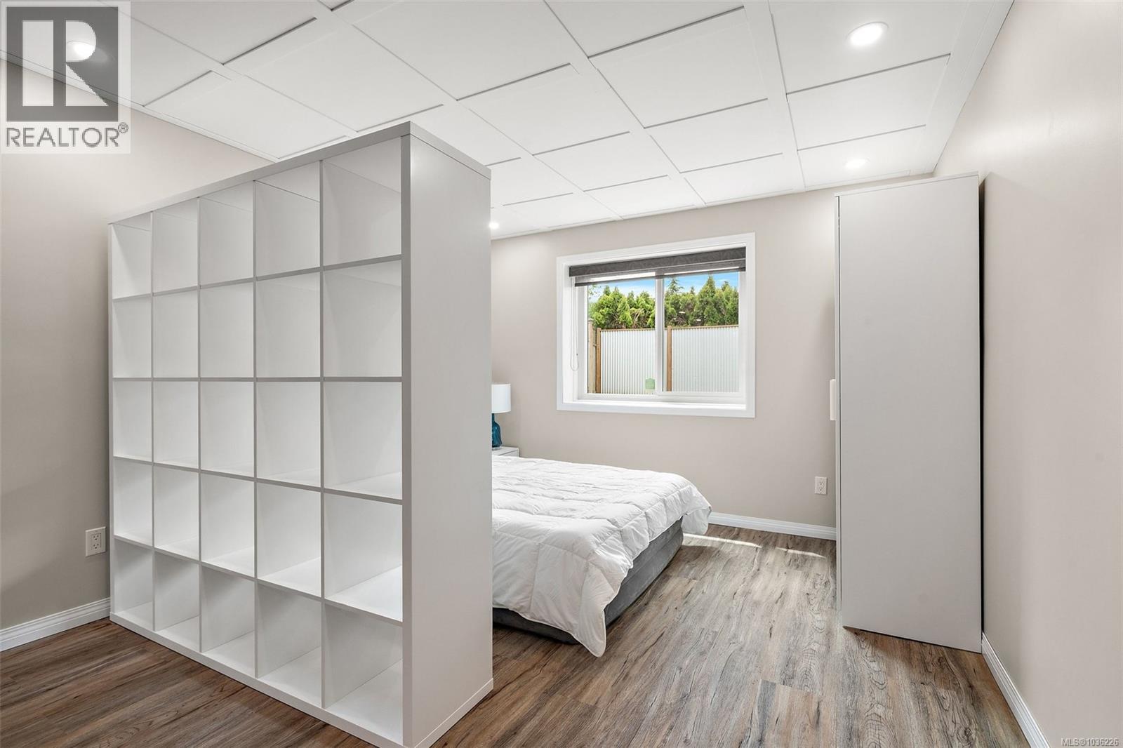  1645 San Juan Avenue, Saanich