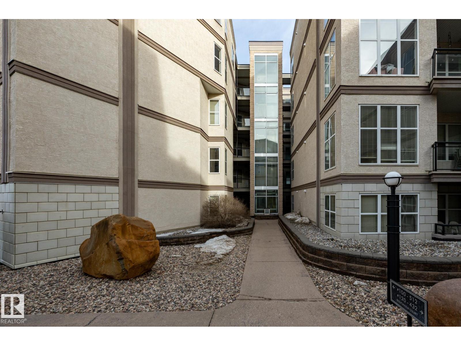 #102 4835 104A ST NW, Edmonton