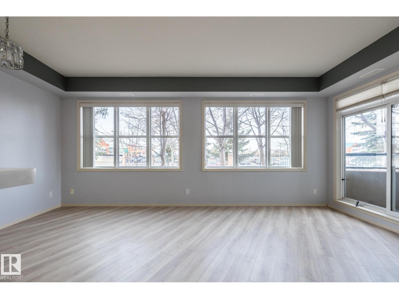 #102 4835 104A ST NW, Edmonton