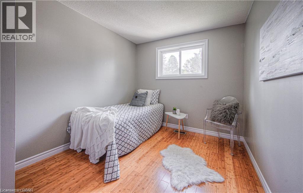 250A NORTHLAKE Drive, Waterloo, Ontario, N2V1A9 — Photo 11