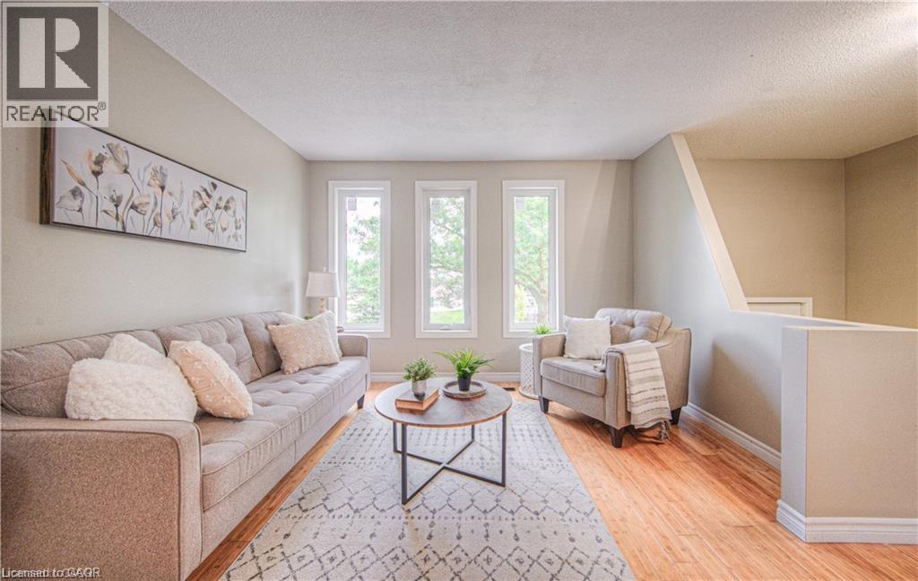 250A NORTHLAKE Drive, Waterloo, Ontario, N2V1A9 — Photo 14