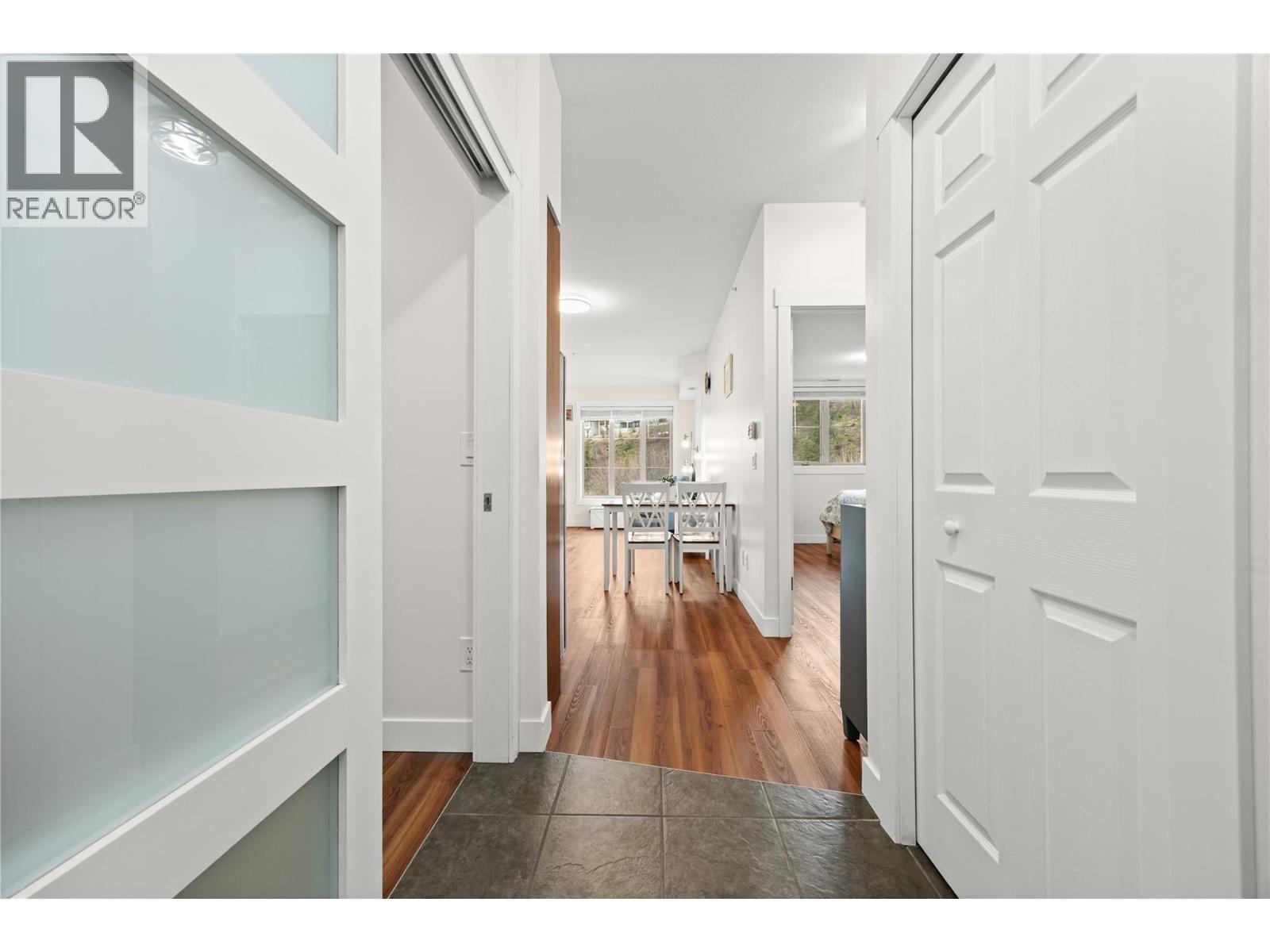 #1405 1875 Country Club Drive - 8