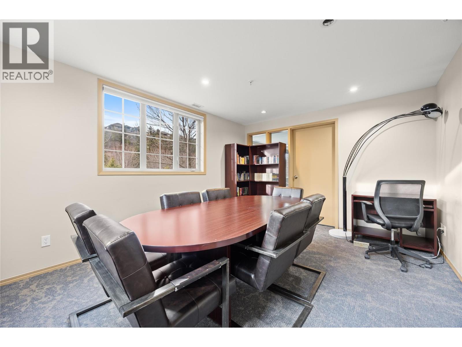 #1405 1875 Country Club Drive - 21