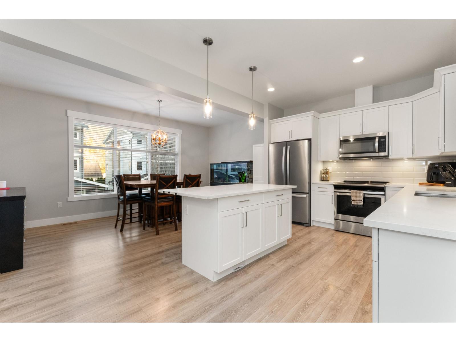7 386 PINE AVENUE, Harrison Hot Springs, Harrison Hot Springs