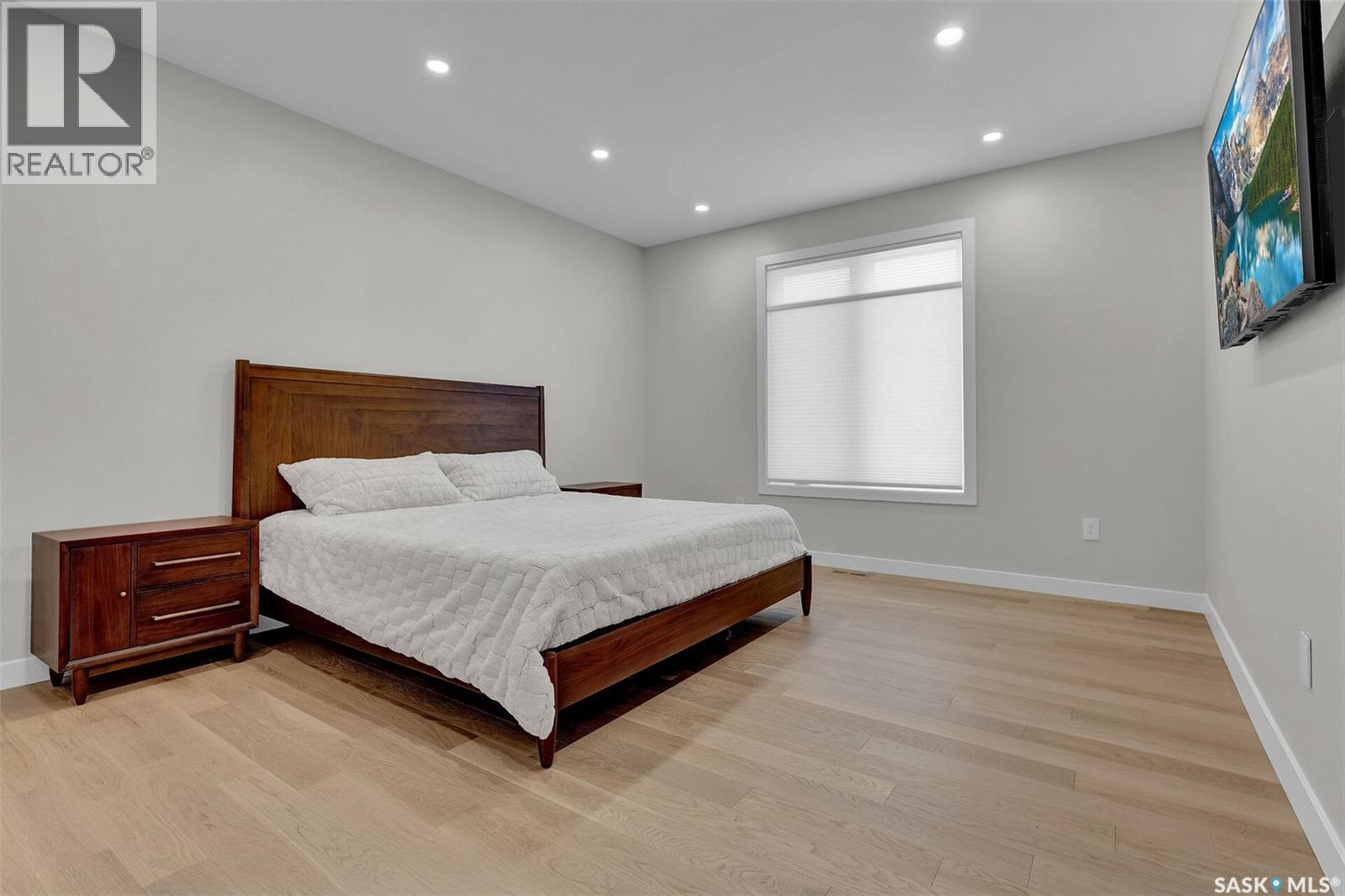 8267 Wascana Gardens POINT - 20