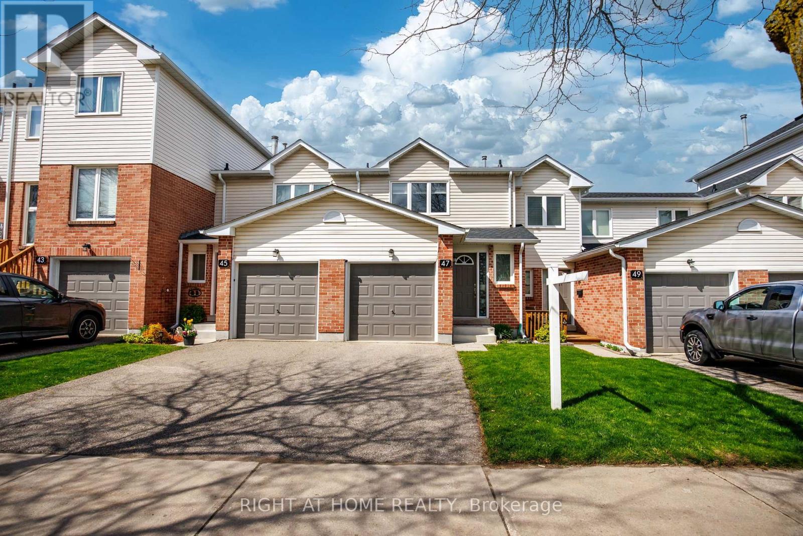 #74 47 STEWART MACLAREN ROAD - 1