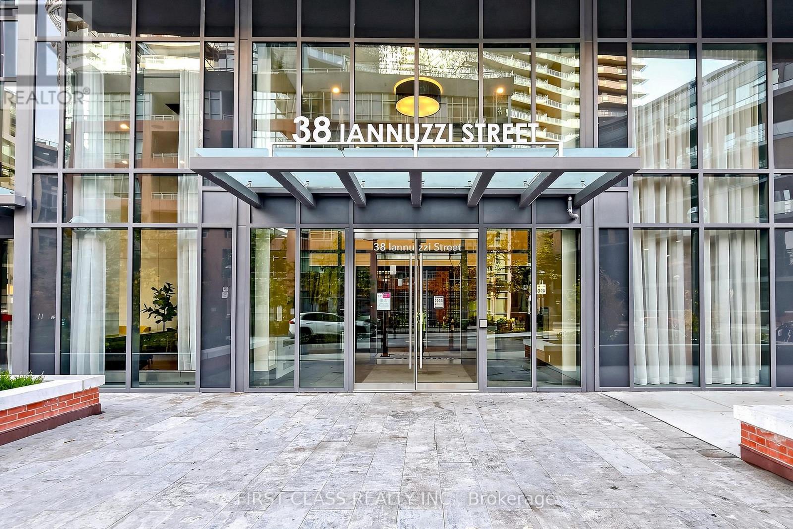 #635 38 IANNUZZI STREET - 2