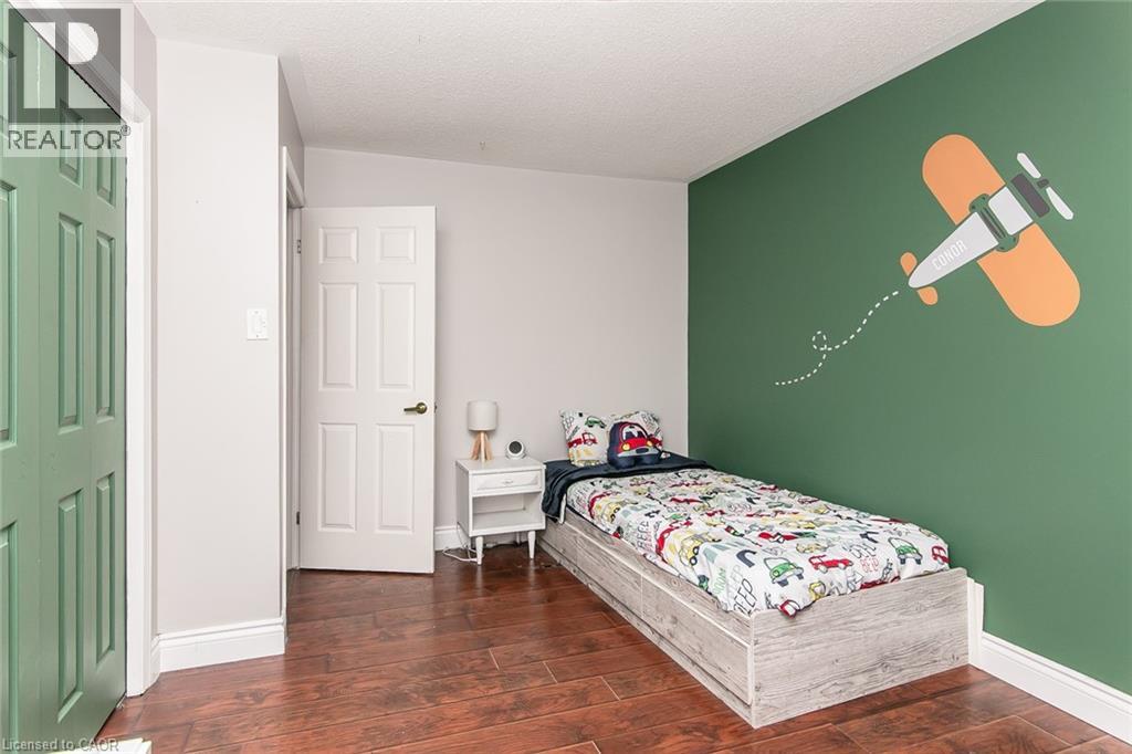 1774 OLD MILL Road, Kitchener, Ontario, N2P1Z5 — Photo 11