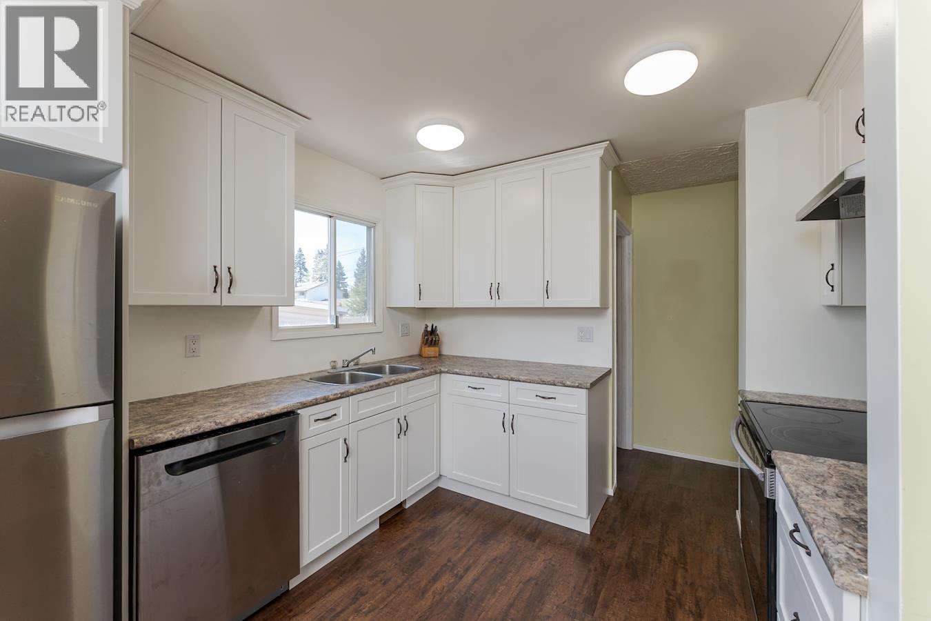 667 ALWARD STREET - 1