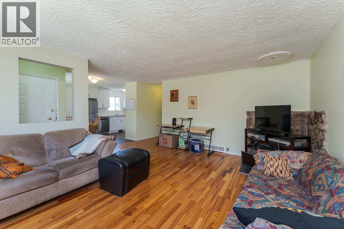 667 ALWARD STREET - 22